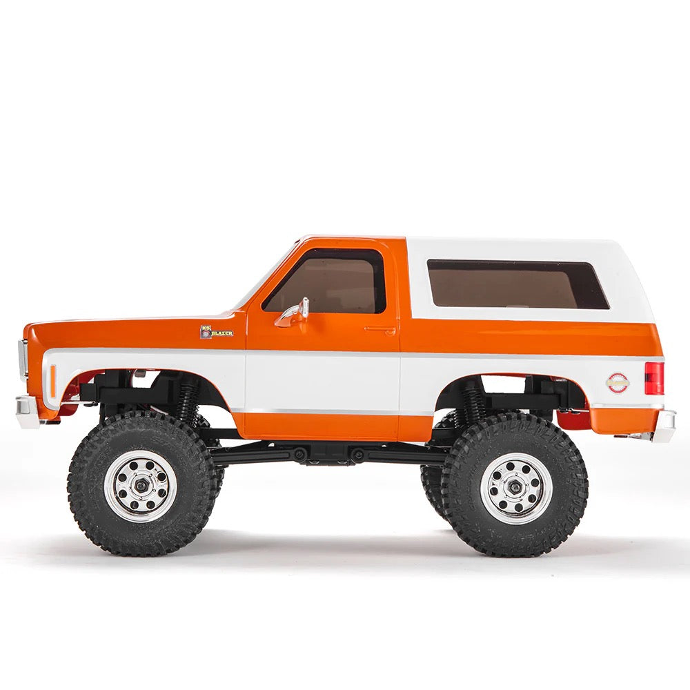 FMS-FCX24Chevrolet_1:24_Chevrolet K5 Blazer Trail Boss_Portal Axles + 2-Speed Transmission