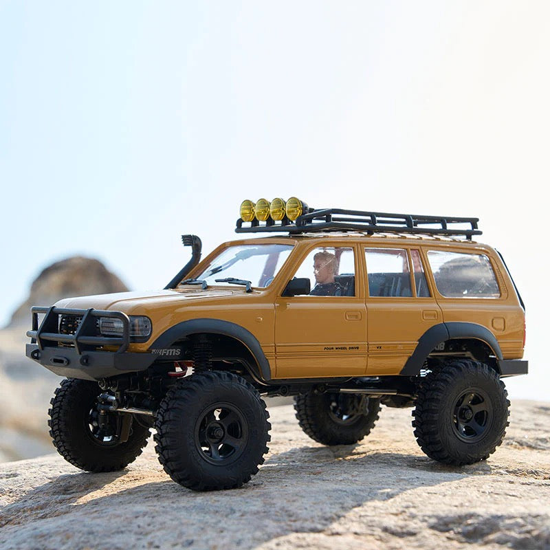 FMS-FCX18V2_1:18_Toyota Land Cruiser LC80 Heritage Edition_2-Speed Transmission + Portal Axles