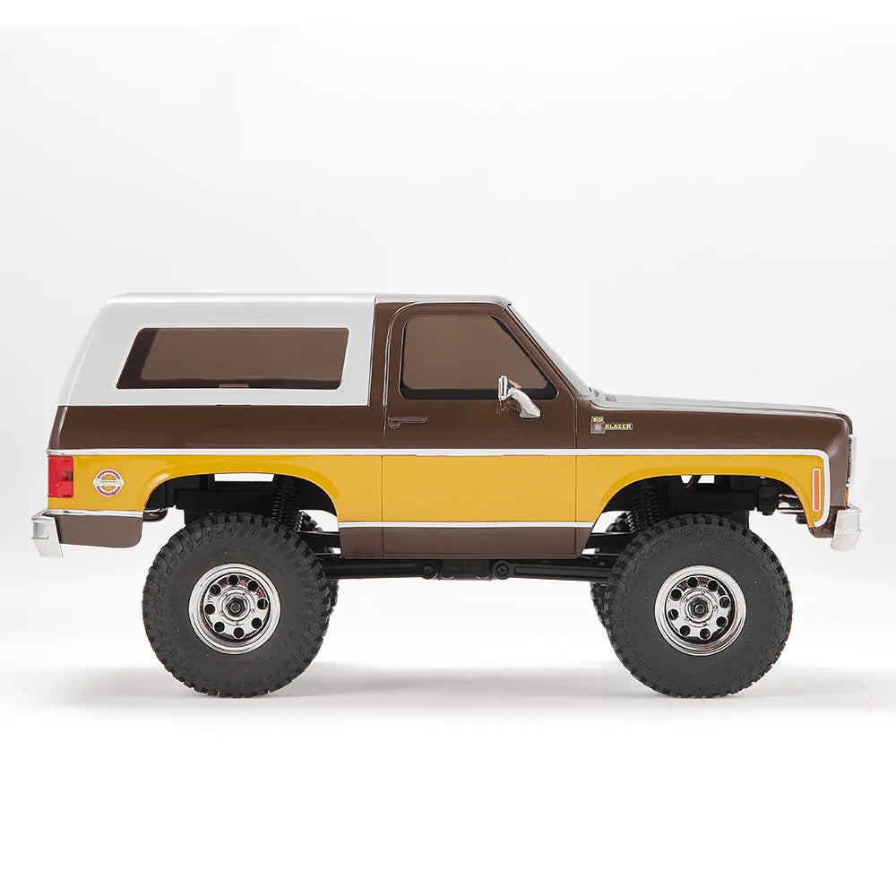 FMS-FCX24Chevrolet_1:24_Chevrolet K5 Blazer Trail Boss_Portal Axles + 2-Speed Transmission