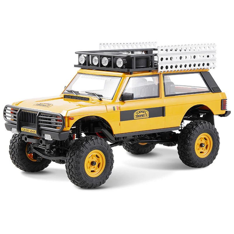 FMS-FCX24M_1:24_LAND ROVER Family_Land Rover Camel Trophy Heritage_Licensed Scaler_Portal Axles (Safari Sand)
