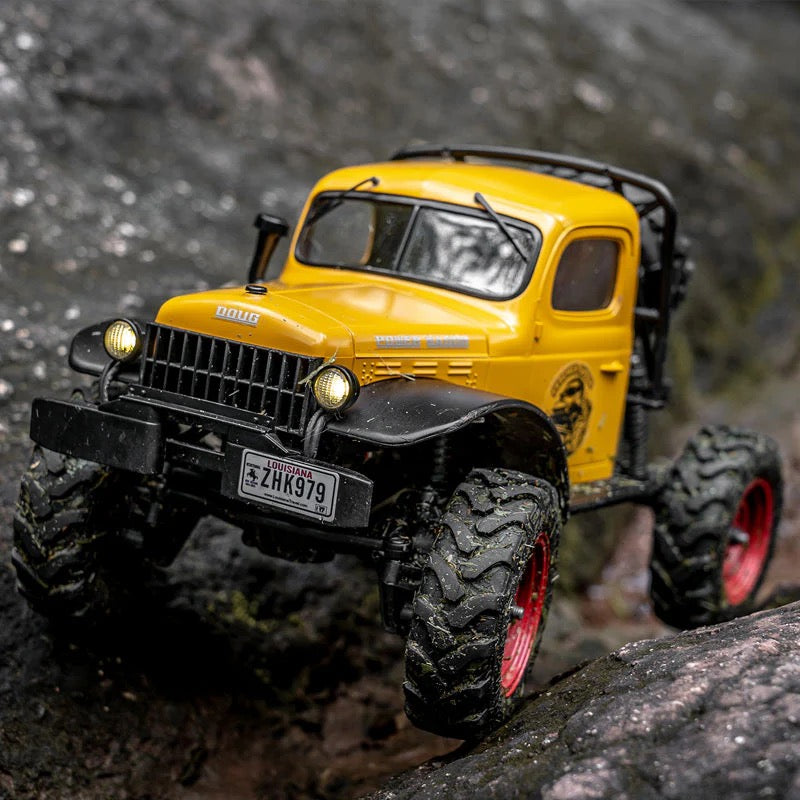 FMS-FCX24Dodge_1:24_ Power Wagon Trail Boss_3-Speed Transmission + Portal Axles (Baja Gold)